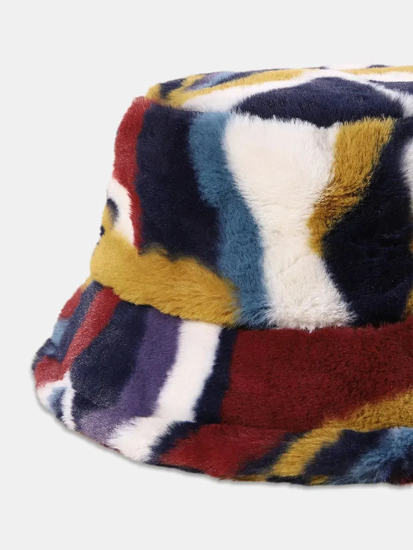 Marizia – Vibrant plush – Bucket hat