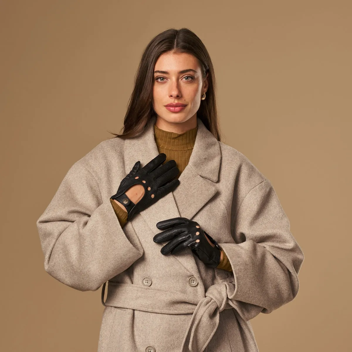 Marley (black) – luxurious driving gloves made of American deerskin leather